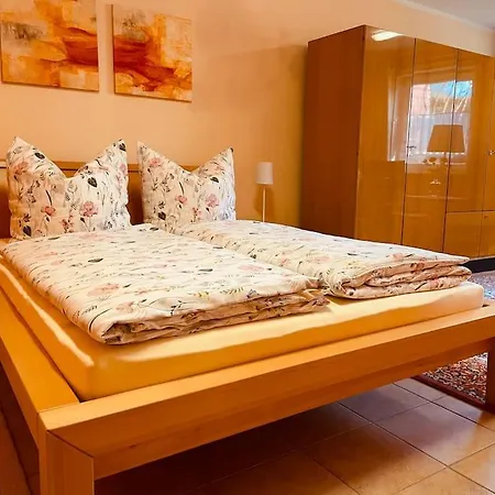 Апартаменты Geraeumige Mit Terrasse In Ruhiger Lage *