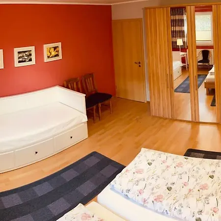 Geraeumige Mit Terrasse In Ruhiger Lage Апартаменты Гюстров