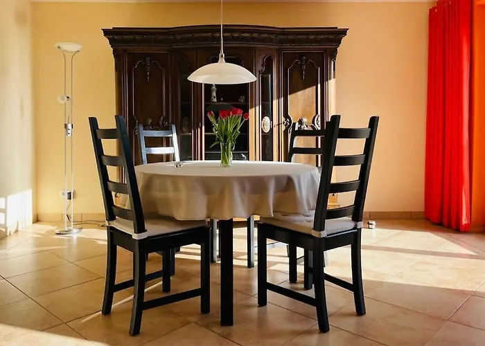 Geraeumige Mit Terrasse In Ruhiger Lage *